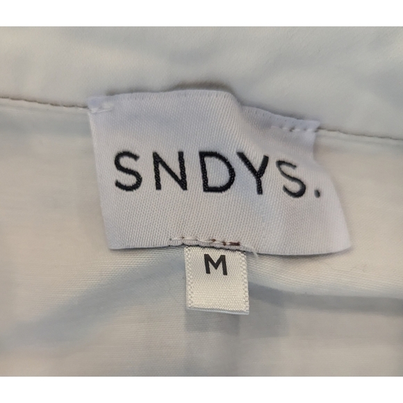 SNDYS. White Full Zip Belt Tie Waist Mini Dress Size Medium - Picture 4 of 7